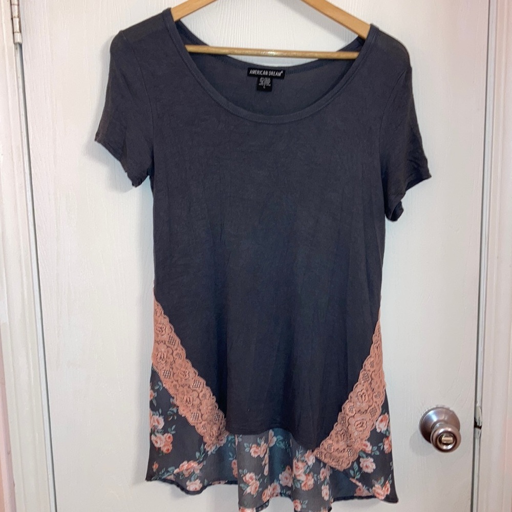 Grey T-shirt with floral and lace designed back that wraps around to the front